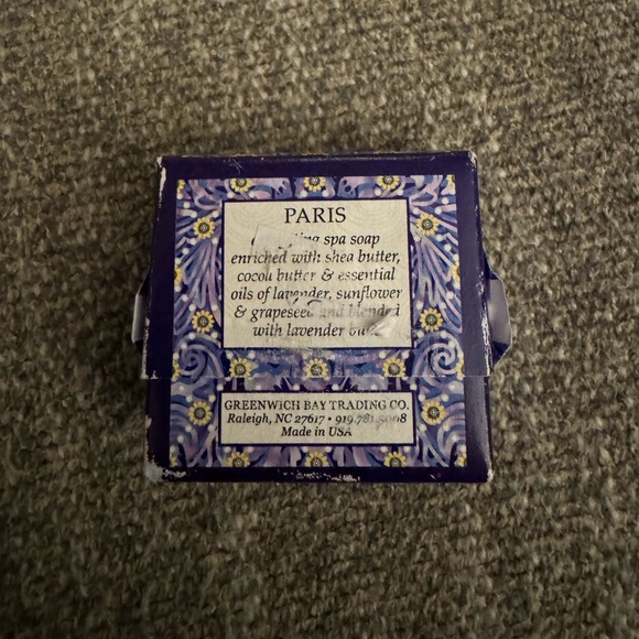 Set of 9 Bath Items - Spa Naturals, Disney, Paris, Greenbrier - Picture 9 of 9